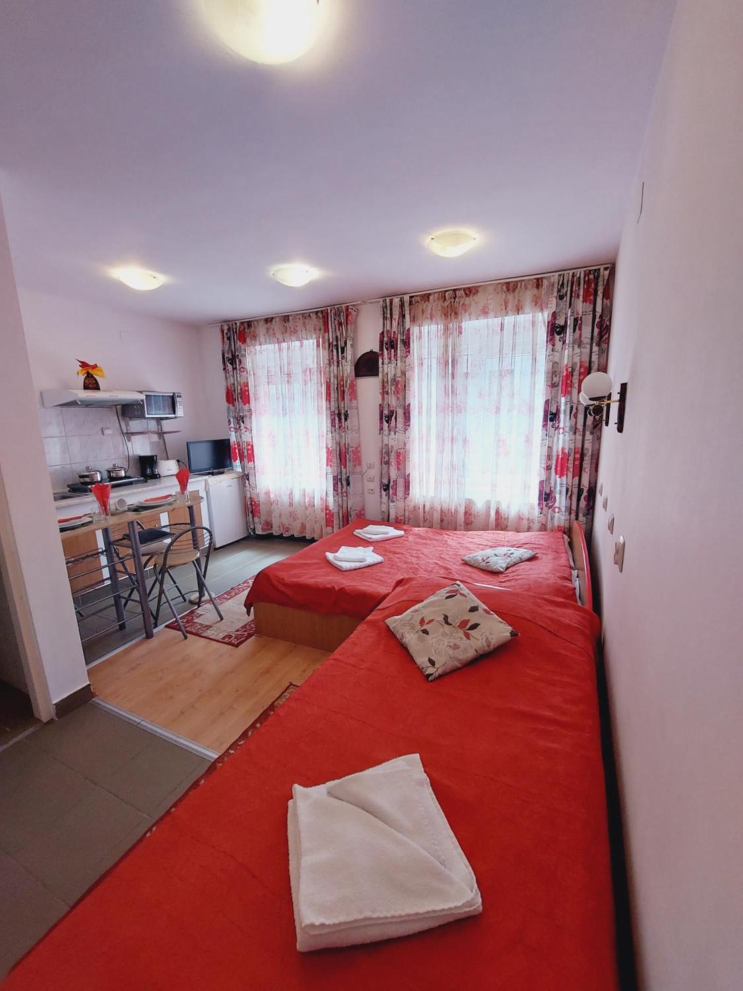 Pensiunea Rock And Red Rîşnov Dış mekan fotoğraf
